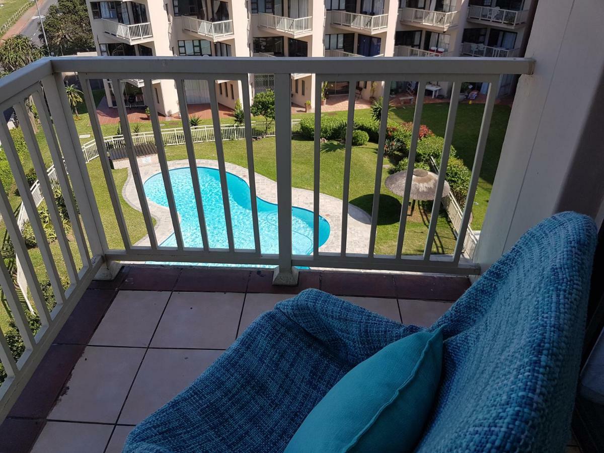 Umdloti Beach Apartment ภายนอก รูปภาพ