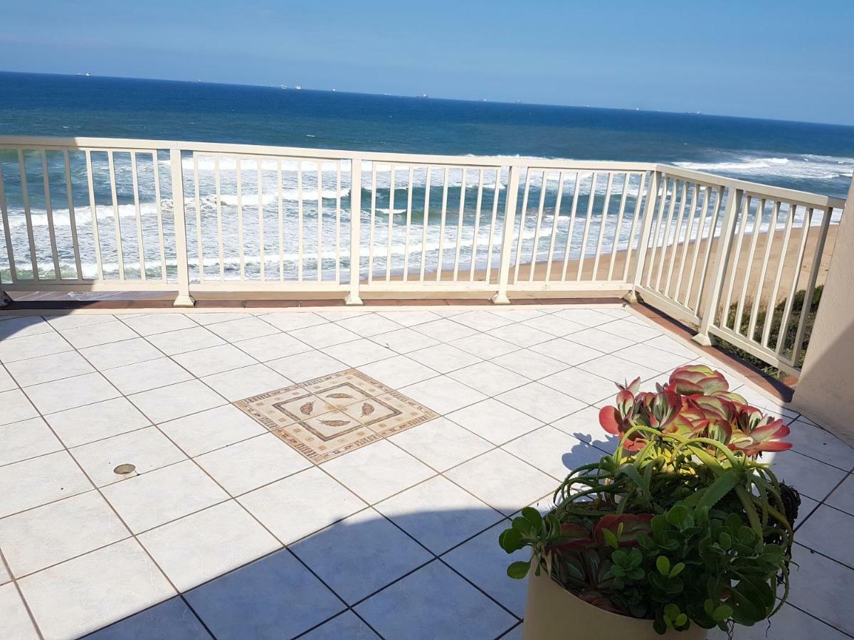 Umdloti Beach Apartment ภายนอก รูปภาพ